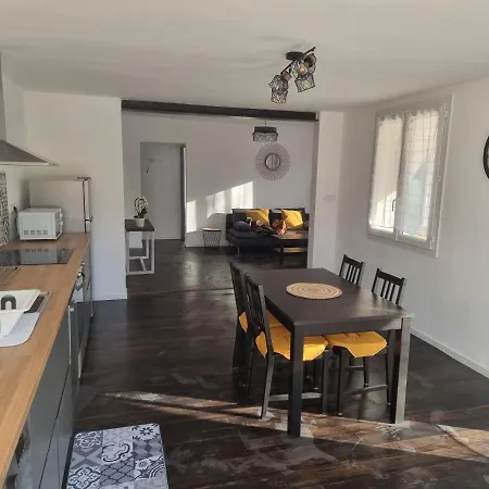 Le Petit Meas Superbe Appartement Au Calme. Pierrelatte Exterior photo