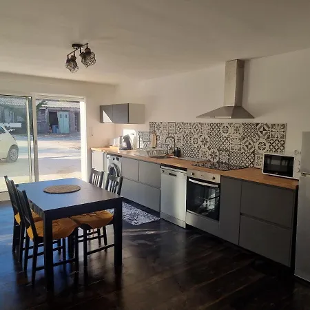 Le Petit Meas Superbe Appartement Au Calme. Pierrelatte Exterior photo